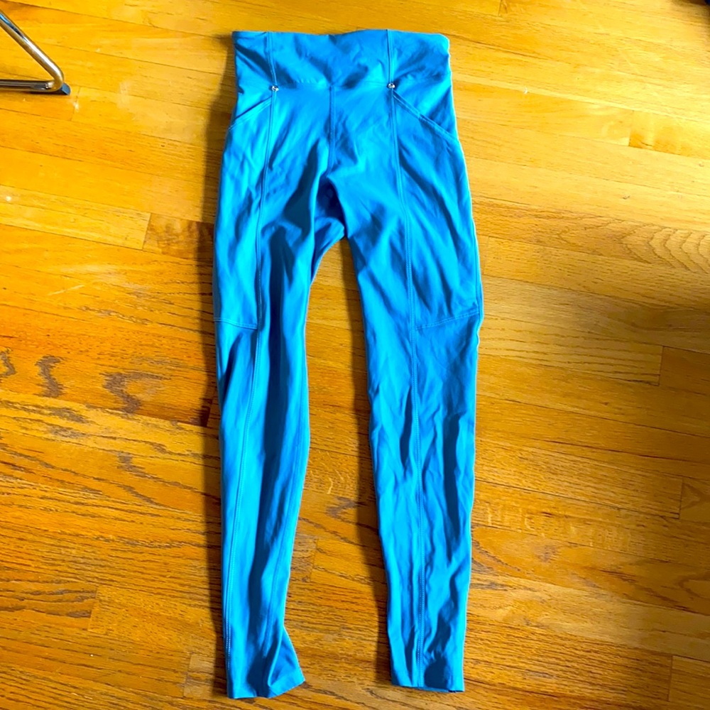 Heroine sport blue leggings W/ pockets medium